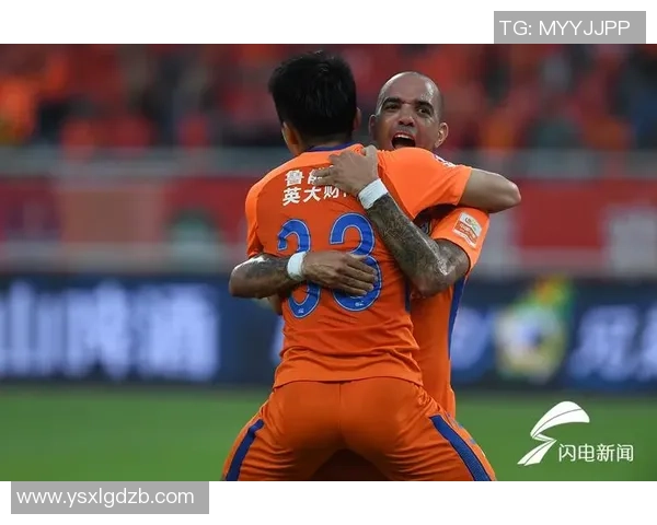 张伟独家解析足球技巧与心得体会助你提升球技的秘诀分享